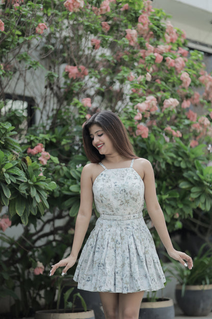 Front High Neck And Backless Box Plaited Frock With Customized Cap And Waist Belt