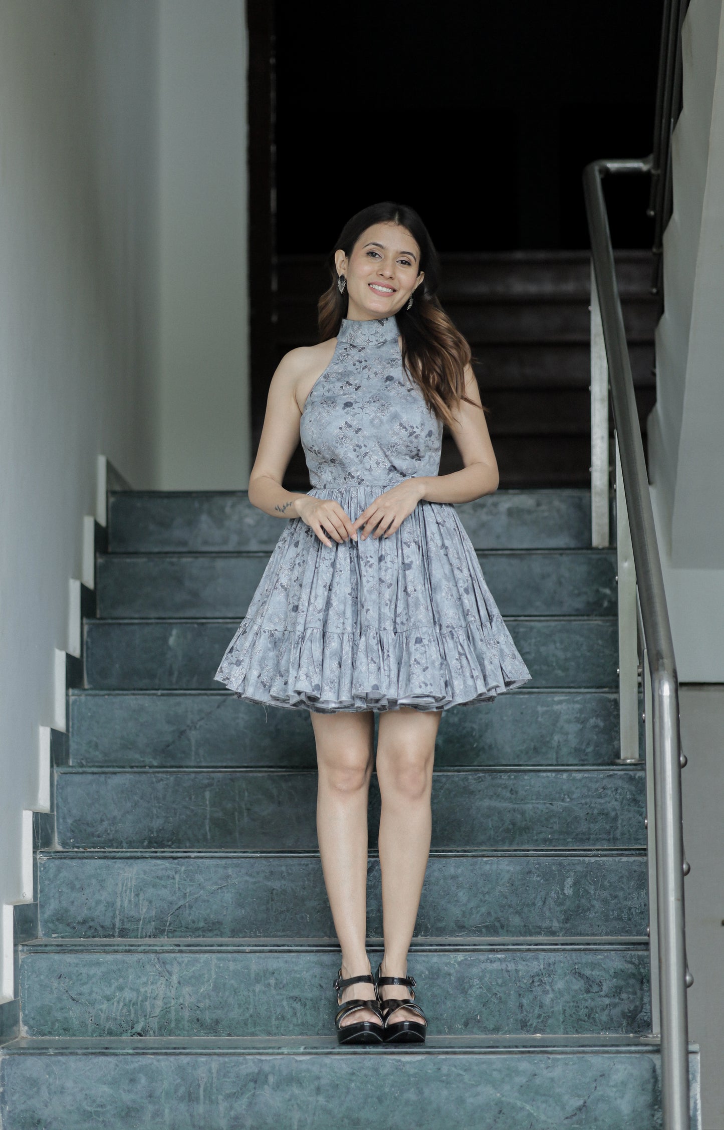 Turtle Color Halter Neck Backless Frock